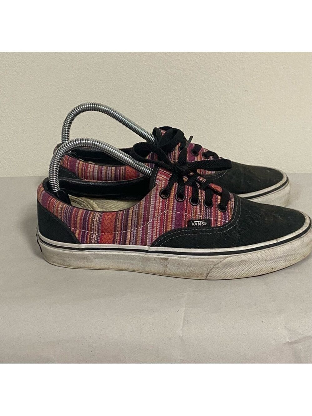 Vans Sneakers Men’s 7/W 8.5 Black Multicolor Low Top Vans skateboard sneakers